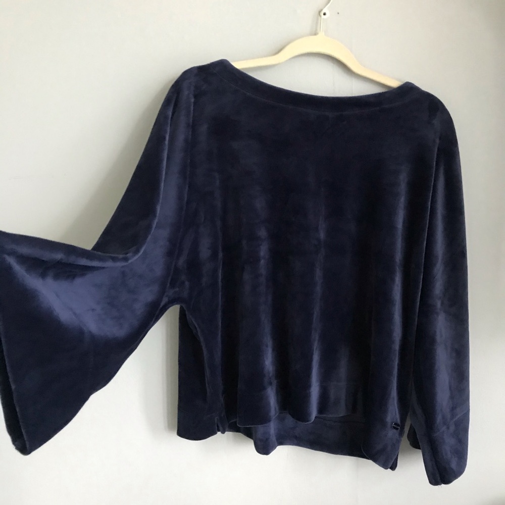 DKNY Sweater